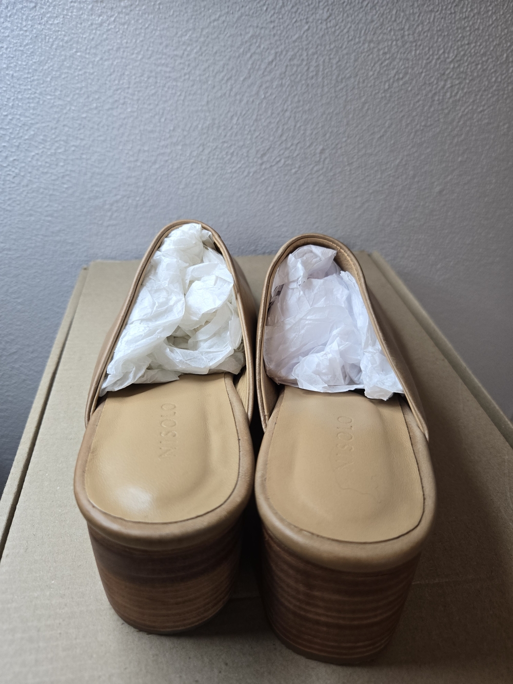 Nisolo Women's Tan All Day Heeled Leather Mule - Sz 7 Store Returns - Picture 5 of 11